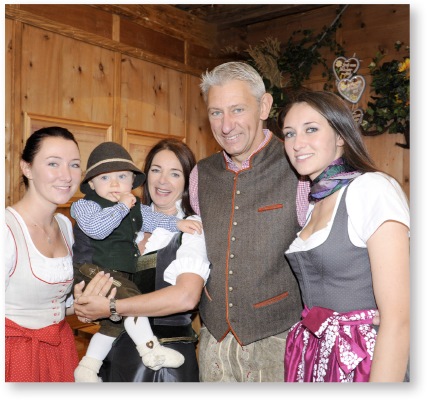 able-family-marstall-tent-oktoberfes