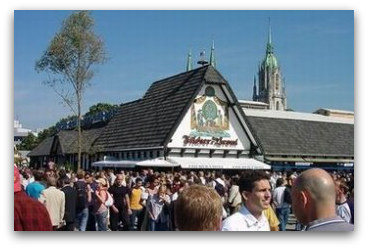 oktoberfest-tent-fischer-vroni