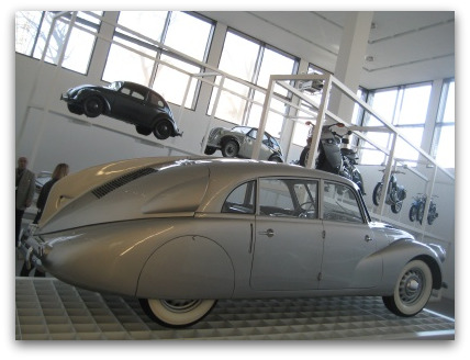 pinakothek-der-moderne-munich-car