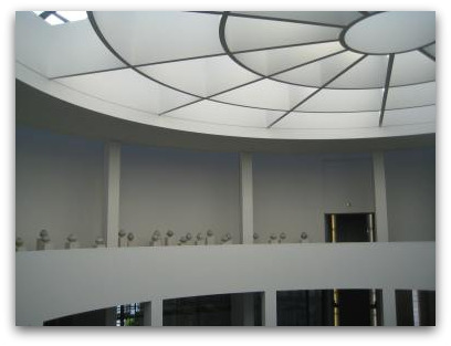 pinakothek der moderne ceiling
