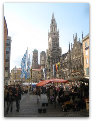 munich-marienplat***z-square