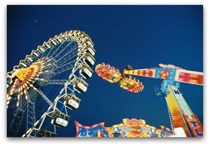 oktoberfest-ferris-wheel