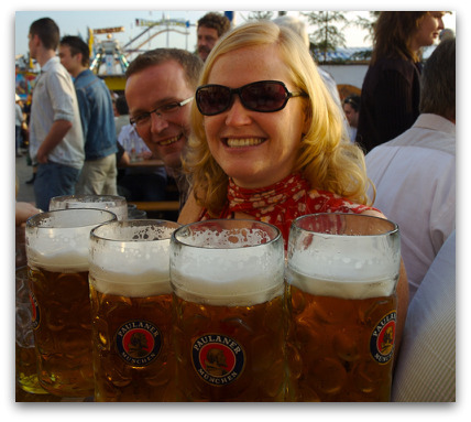 oktoberfest-girl-wth-beer