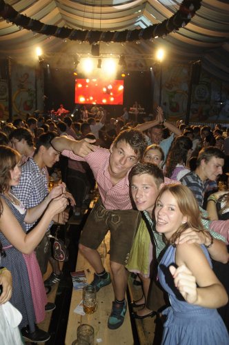 dancing-on-the-tables-in-lederhosen