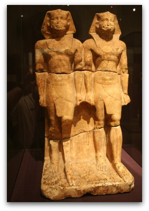 egyptian-museum-statue