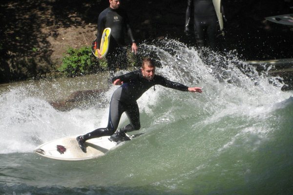 Surf’s up in the Englischer Garten