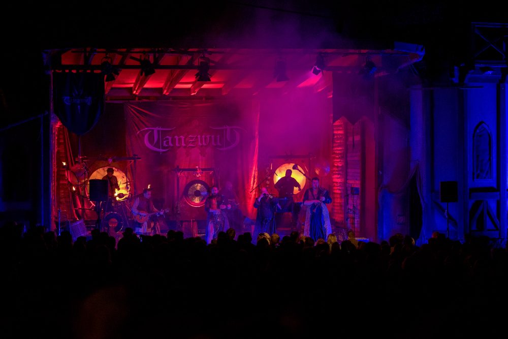 Concert. Part of the fun.