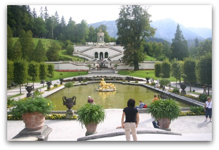 linderhof-pool-bavaria