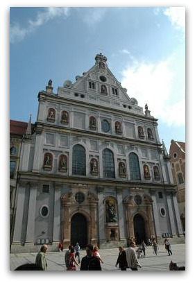 mikes church outside