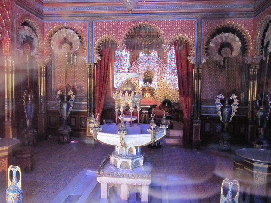 moorish kiosk peacock throne
