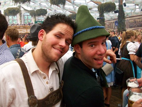 munich-oktoberfest-fellas
