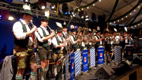 oktoberfest-2013-munich-band