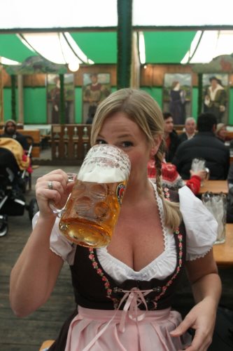oktoberfest-munich-germany-2013-s
