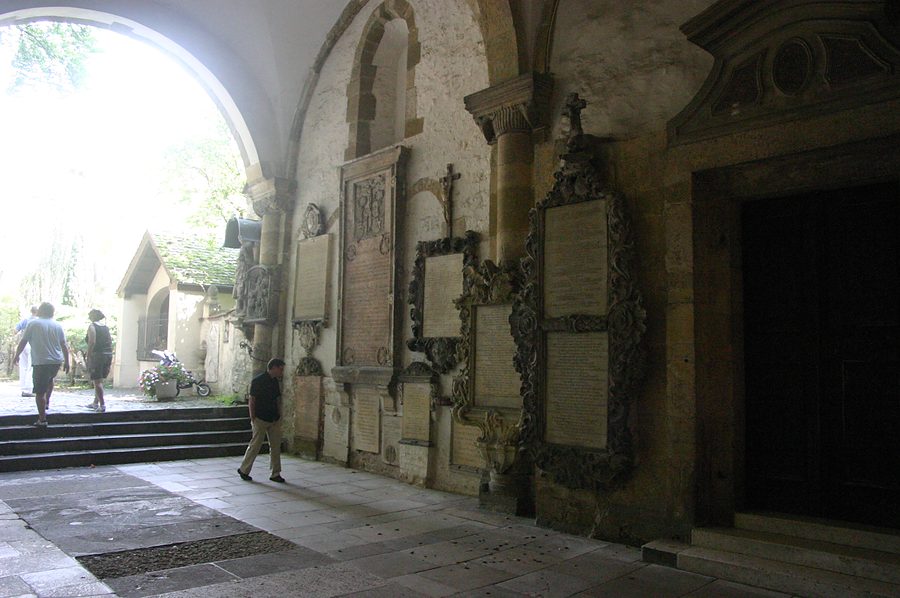 cloister regensburg