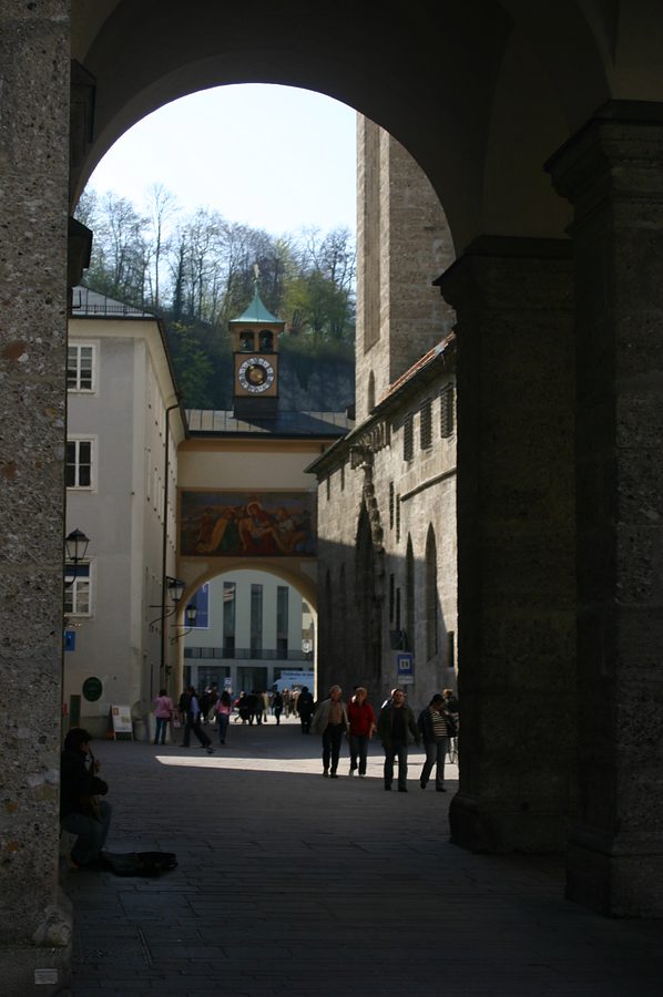 passageway salzburg old town