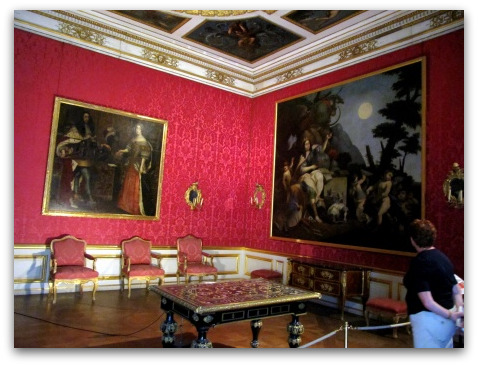schloss-nymphenburg-audience-room