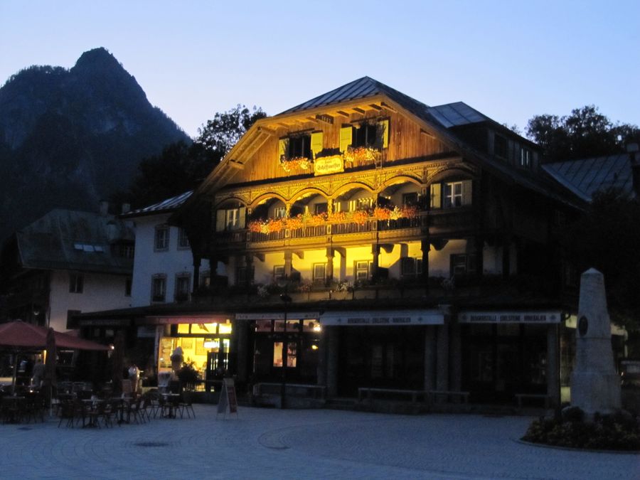 schoenau am koenigssee at night