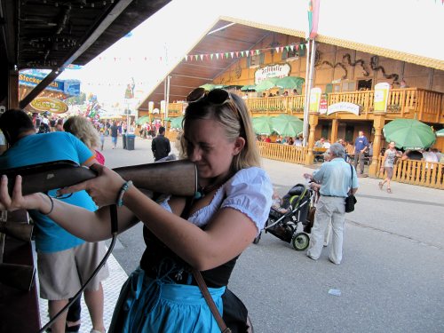 shooting-at-festival.