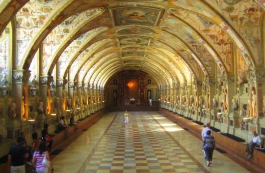 .. a dash of royalty...